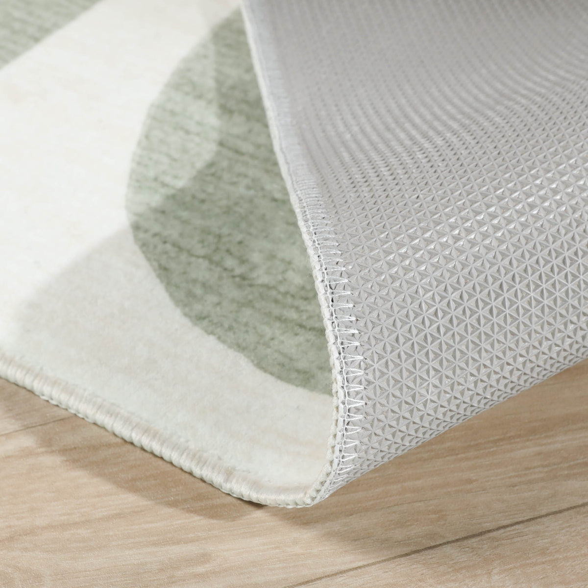 Children’s bedroom rug – Pip Shapes Green