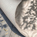 Geometrischer Outdoor Teppich - Mosaic Petal Creme