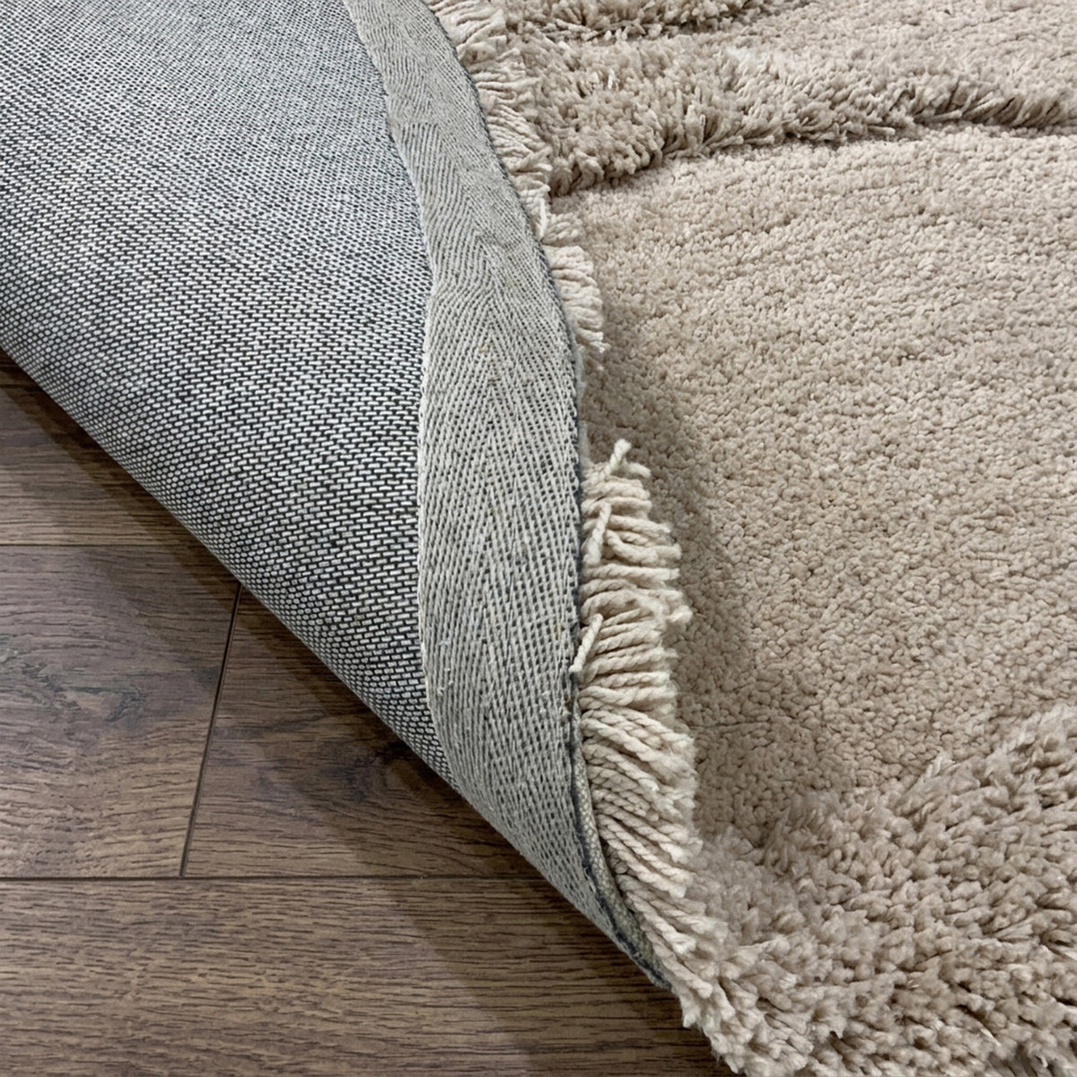 Organischer Teppich - Odette Curves Taupe