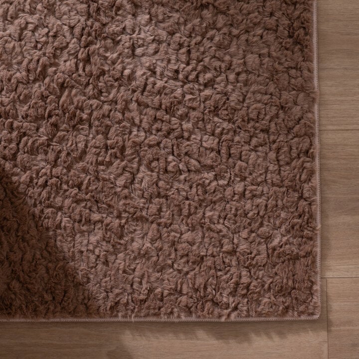 Flauschiger Teppich - Bobby Braun - 4